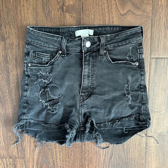 Western Cowgirl Sz 2 Black High Rise Distress Raw Hem Stretchy Jean Shorts H&M - Picture 1 of 4